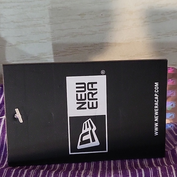 NWT LOS ANGELES LAKERS WOMEN'S DISTRESSED LINE TEE Size Small - Picture 6 of 11